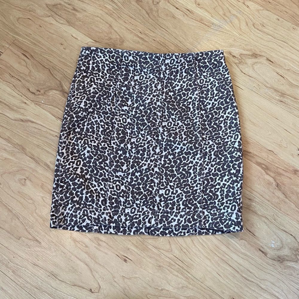 Free People grey cheetah/leopard print skirt.